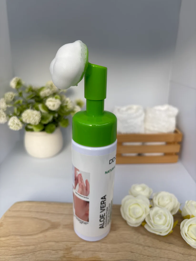mousse visage 4 Mousse Nettoyante Démaquillante à l'Aloe Vera DDONNA – Image 4
